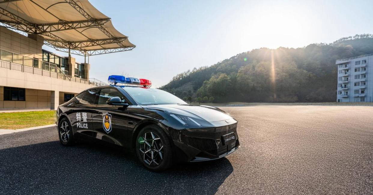 领克Z10：新时代警用车辆的颜值与硬实力完美结合